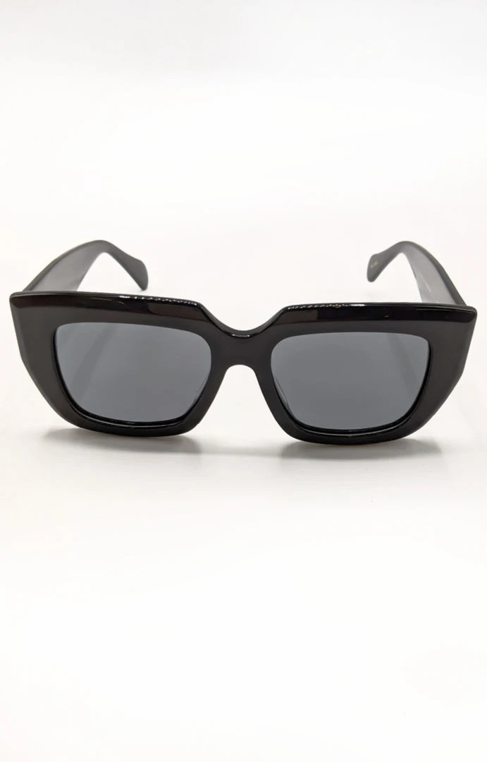 Billini/Banbe - B-1016-The Irina - 61821 BANBE - The Irina Sunglasses - Black/Smoke