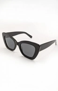 Billini/Banbe - B-1026-The Bardot - 61821 BANBE - The Bardot Sunglasses - Black/Smoke Accessories