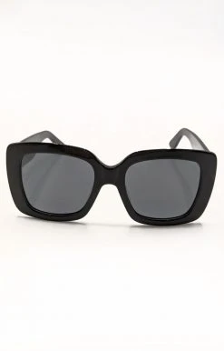 Billini/Banbe - B-1029-The Claudia - 61821 BANBE - The Claudia Sunglasses - Black/Smoke Accessories