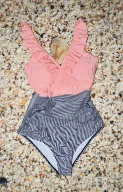 Queen - 171135 - 6322 Poolside Escape One Piece Swimsuit - Coral