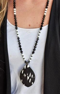 YFW - 72729-32 - 71422 Everlasting Bliss Necklace - Black Accessories