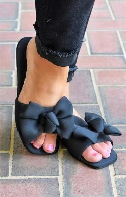 Liliana - SHINNEE-10 - 61322 Glimpse Of Love Sandal - Black