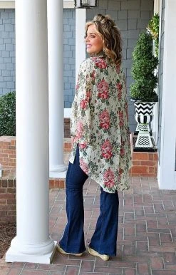 Umgee - A6303 - 22722 SWIMWEAR Bed Of Flowers Floral Kimono - Cream