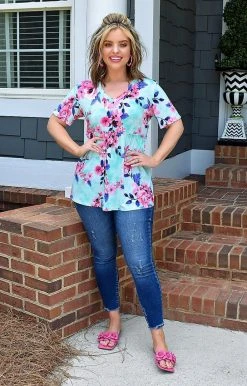 Heimish - ST175-18 - 62322 TOPS Good Times Floral Top - Mint
