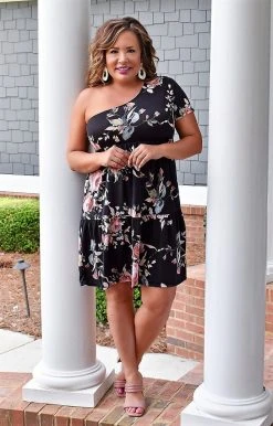 Heimish - BL-SD1313S - 32722 On Arrival Floral Dress - Black DRESSES