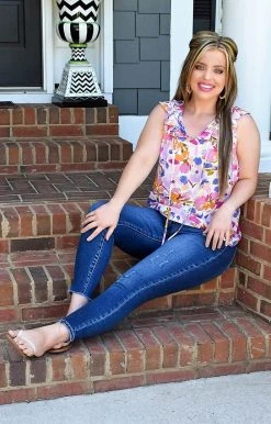 Andree - 18414-1 - 42522 TOPS Get In The Groove Floral Top - Multi