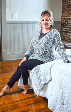 Heimish - BL-ET5015-11 - 91320 Voice Of Reason Leopard Print Pullover Sweaters