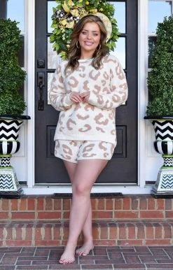 Staccato - 42267PP - 11022 Keep It Low Key Leopard Shorts - Oatmeal BOTTOMS