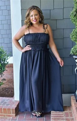 Heimish - WD1059L - 5122 Coming Back For More Maxi Dress - Black DRESSES