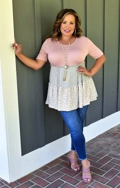 Heimish - ET6623-11 - 42522 Time To Escape Colorblock Top