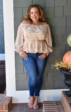 JP Original - GOALIE-01 - 102021 Something About Her Heels - Mauve