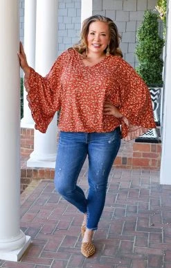 ODDI - T64494 - 11922 TOPS Attention Getter Floral Top - Brick