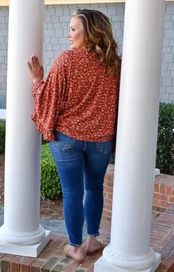 ODDI - T64494 - 11922 TOPS Attention Getter Floral Top - Brick