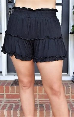 Heimish - WP1013F - 42022 Capture This Shorts - Black BOTTOMS