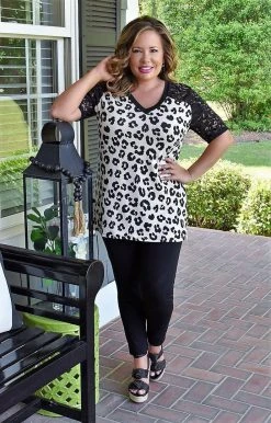 Heimish - ET6606-10 - 5122 Trusting My Instincts Print Top - Taupe TOPS