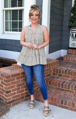 Heimish - WT1091F - 5522 Such A Standout Print Top - Taupe TOPS