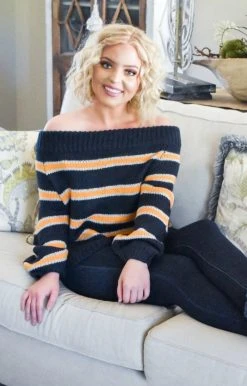 Davi & Dani - PWT91400PER - 10820 Don't Settle Off Shoulder Sweater - Navy