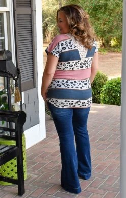 Heimish - BL-ET6665-10 - 2622 Filled With Happiness Colorblock Top