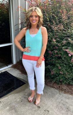 Gee Gee - SW1204A - 71322 Holding Hands Colorblock Top - Aqua