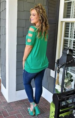 Heimish - BL-ST1687S - 4622 A Cut Above The Rest Top - Kelly Green TOPS