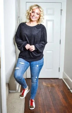 HeySon - HT1285PD - 112820 Never Say Never Pullover - Black