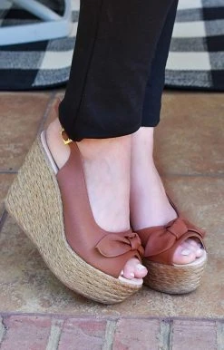 Impexsa Corp - MORA-7 - 102121 SHOES Make The Cut Wedges - Tan