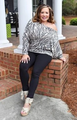 Gee Gee - WT5823 - 21022 Without Thinking Print Top - Black/Ivory TOPS